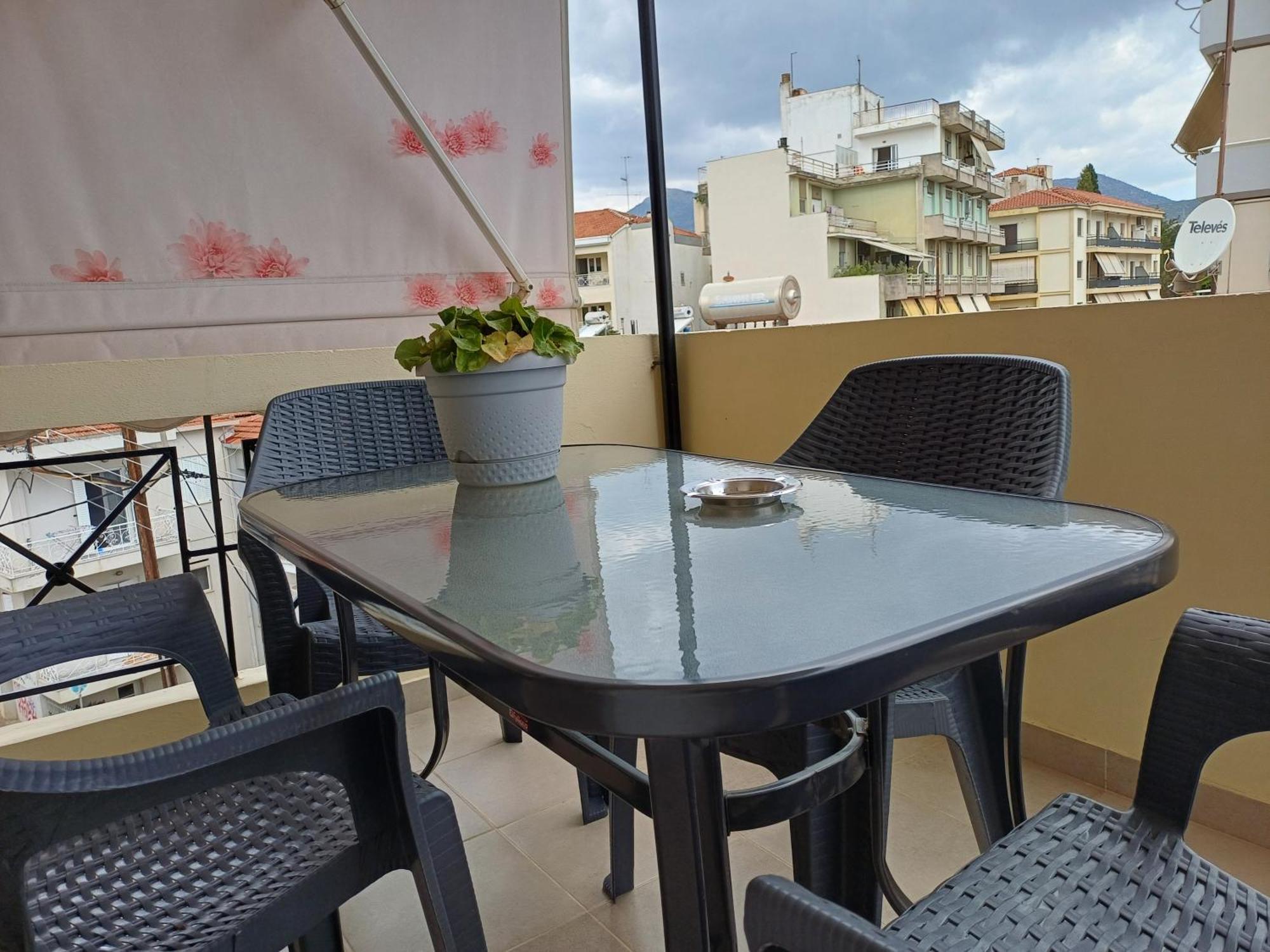 Georgia'S Comfort City Center Apartment Tripoli Zewnętrze zdjęcie